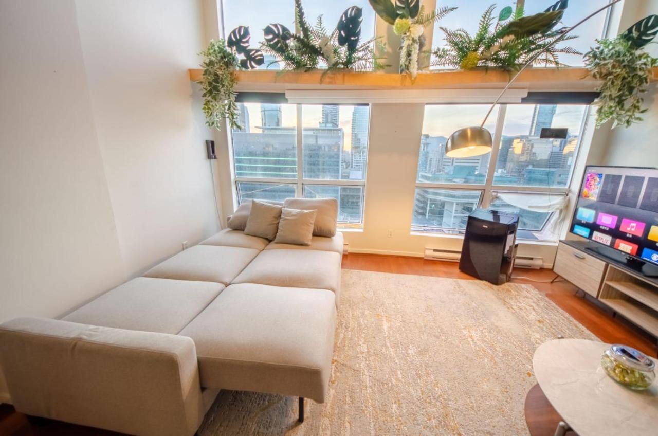 Loft In Downtown Vancouver With Free Parking Exterior photo